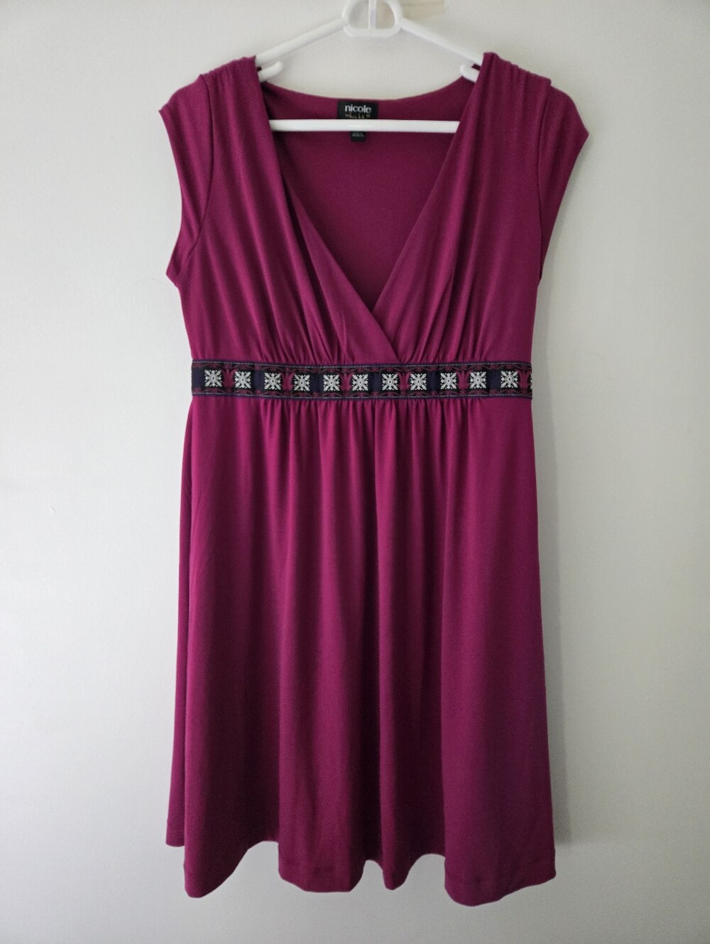 Nicole by Nicole Miller Fuchsia V-Neck Empire Waist Midi Dress